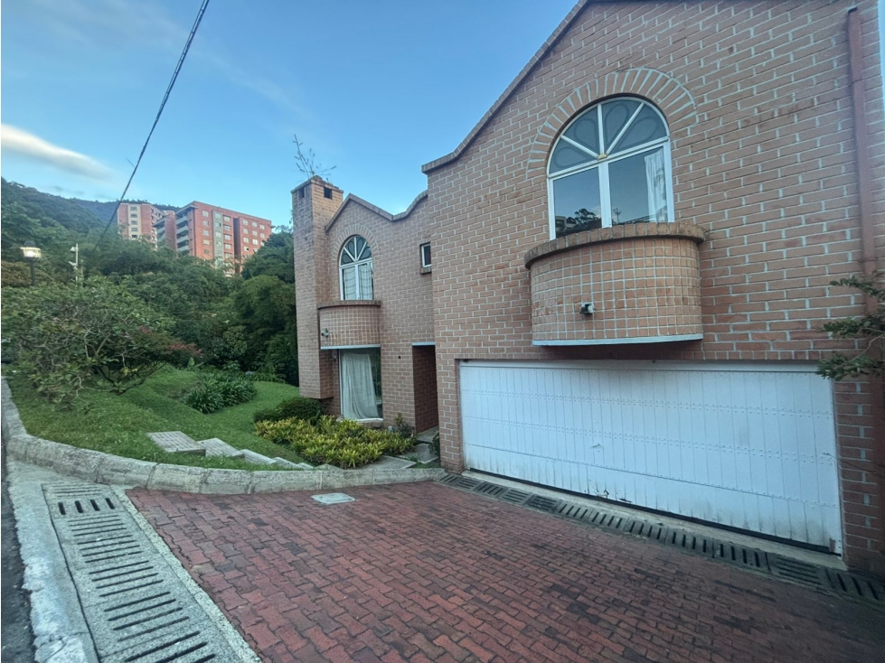 Casa en arriendo sector Altos del Poblado, Medellín — foto 2