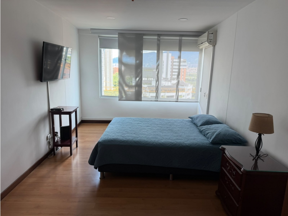 Arriendo amoblado o vacio, sector poblado milla de oro — foto 4