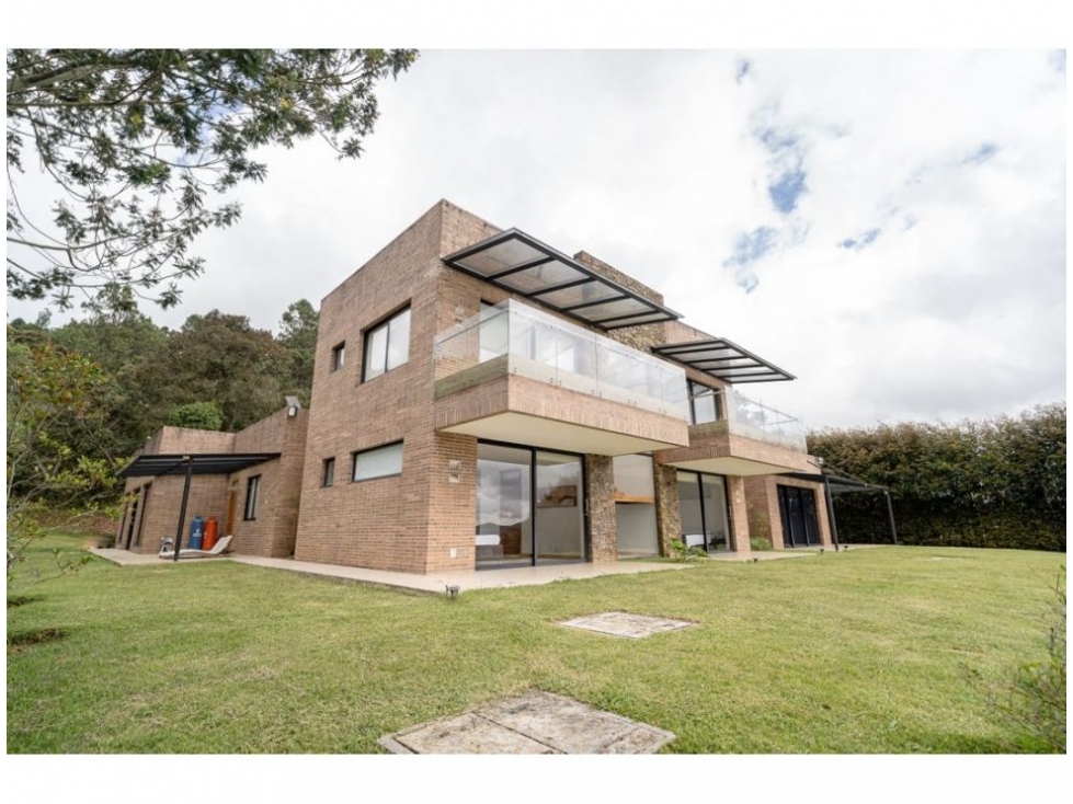 Casa campestre en Envigado, sector Alto de Palmas — foto 3