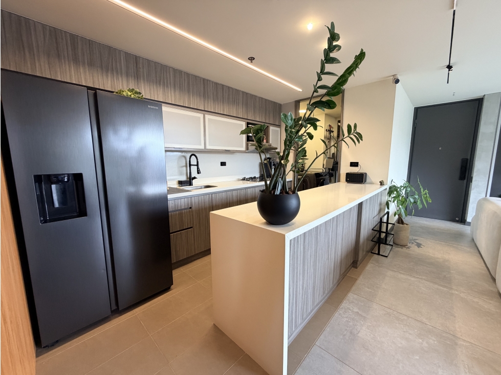 Apartamento para arriendo amoblado, sector cola del zorro, Poblado — foto 2