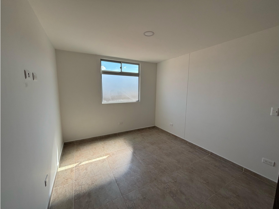 Vendo apartamento con terraza muy grande en Laureles — foto 3