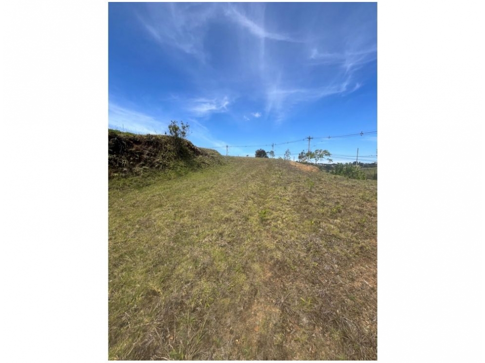 LOTE con una hermosa vista 360^ en el alto de las palmas — foto 3