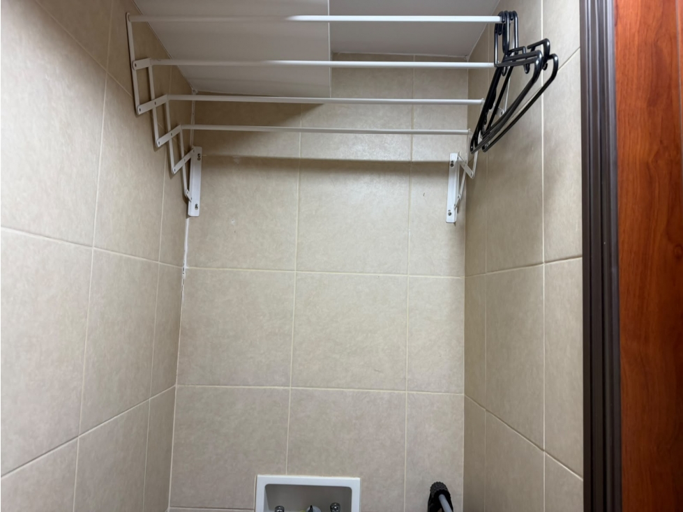 Arriendo amoblado o vacio, sector poblado milla de oro — foto 6