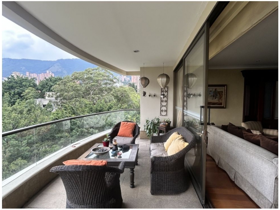 Apartamento en El Poblado, sector Loma de los Gonzales — foto 2