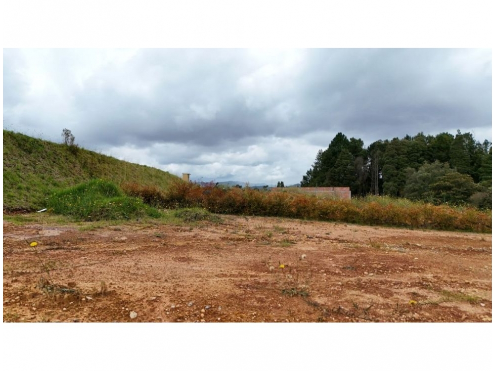 Lote en exclusivo condominio en el sector Las Palmas