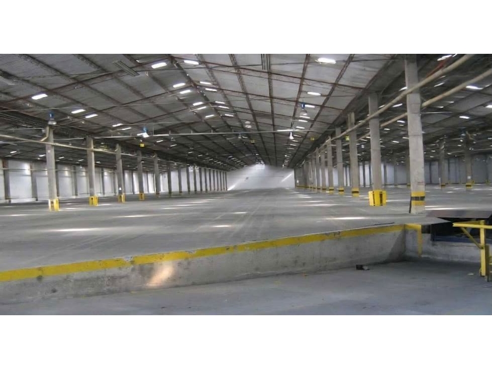 Venta de bodega Itagüí, cerca a la estación del metro