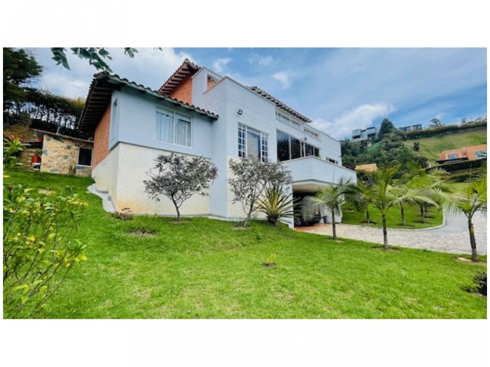 Casa Campestre en Venta, sector Altos del Escobero, Envigado — foto 2
