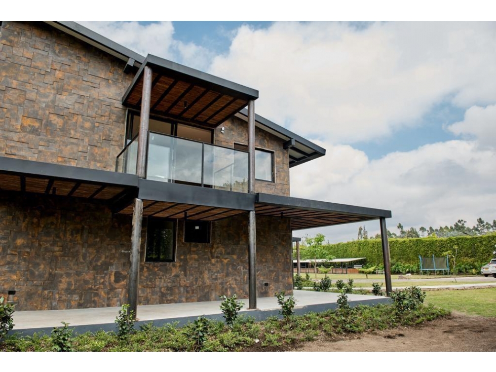 Casa con caballerizas, sector cabeceras-Rionegro — foto 6