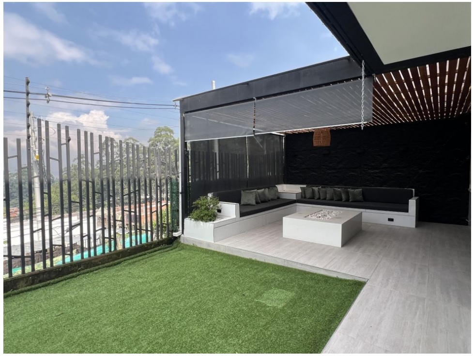 Casa en Envigado, sector Loma el Atravesado
