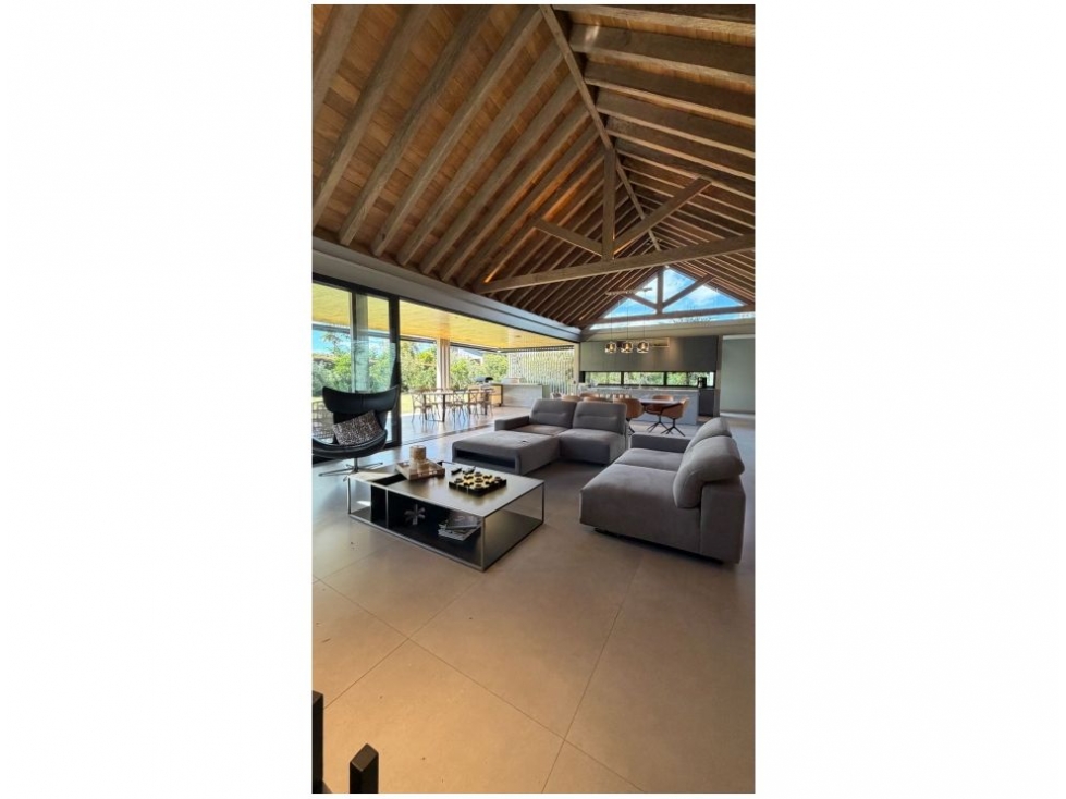 Casa en Rionegro, sector Llanogrande — foto 5