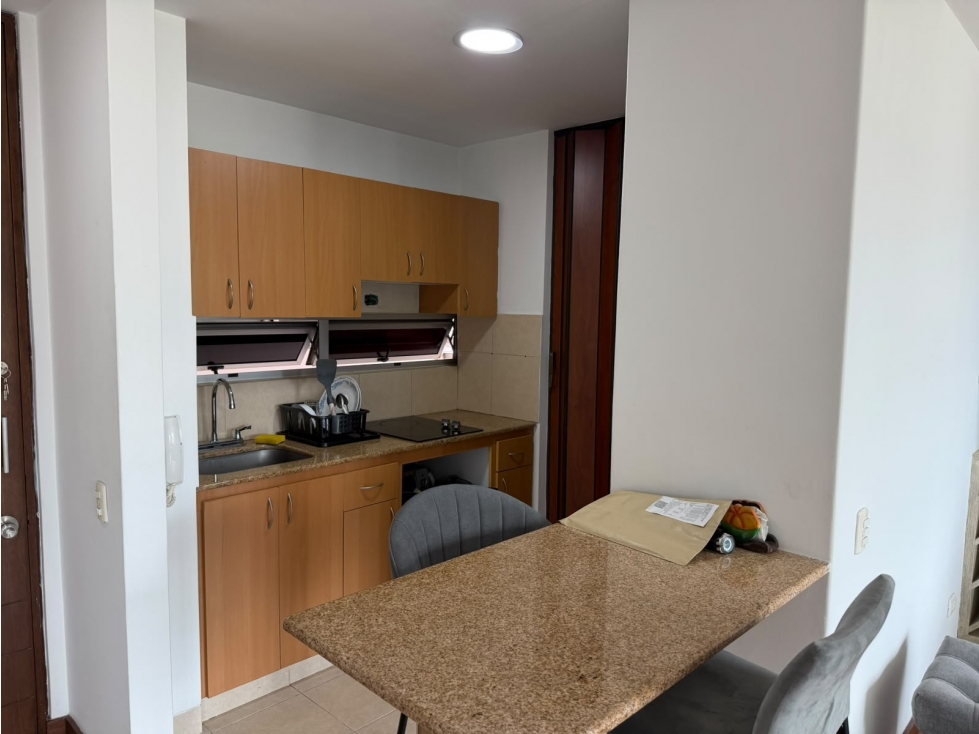 Arriendo amoblado o vacio, sector poblado milla de oro — foto 2