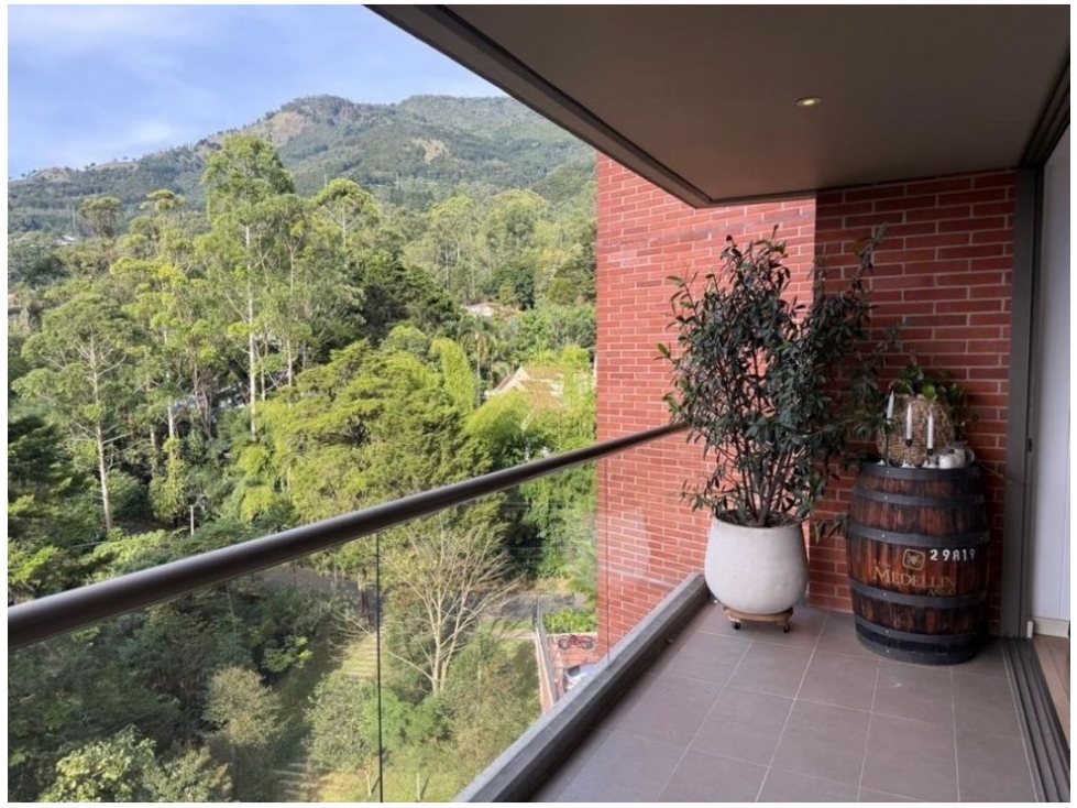 Apartamento en El Poblado, sector Cola del Zorro — foto 5