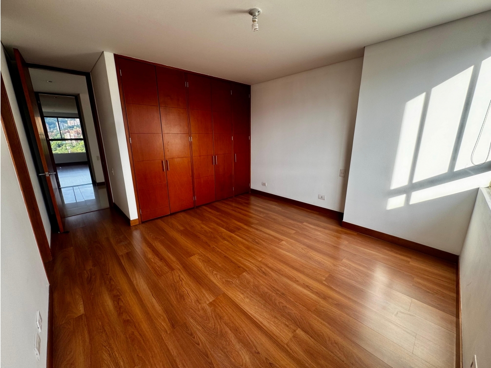 Espectacular apto en venta y arriendo Loma de los Gonzales — foto 6