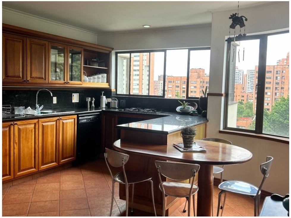 Apartamento en El Poblado, sector Loma de los Gonzales — foto 6