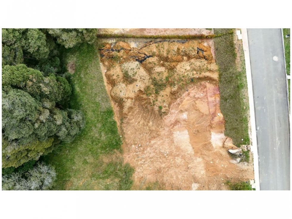 Lote en exclusivo condominio en el sector Las Palmas — foto 5