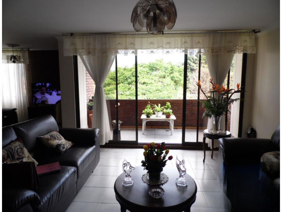 Venta de apartamento en edificio con ascensor