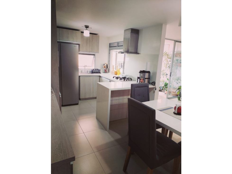 Venta de apartamento en loma de las Brujas — foto 2