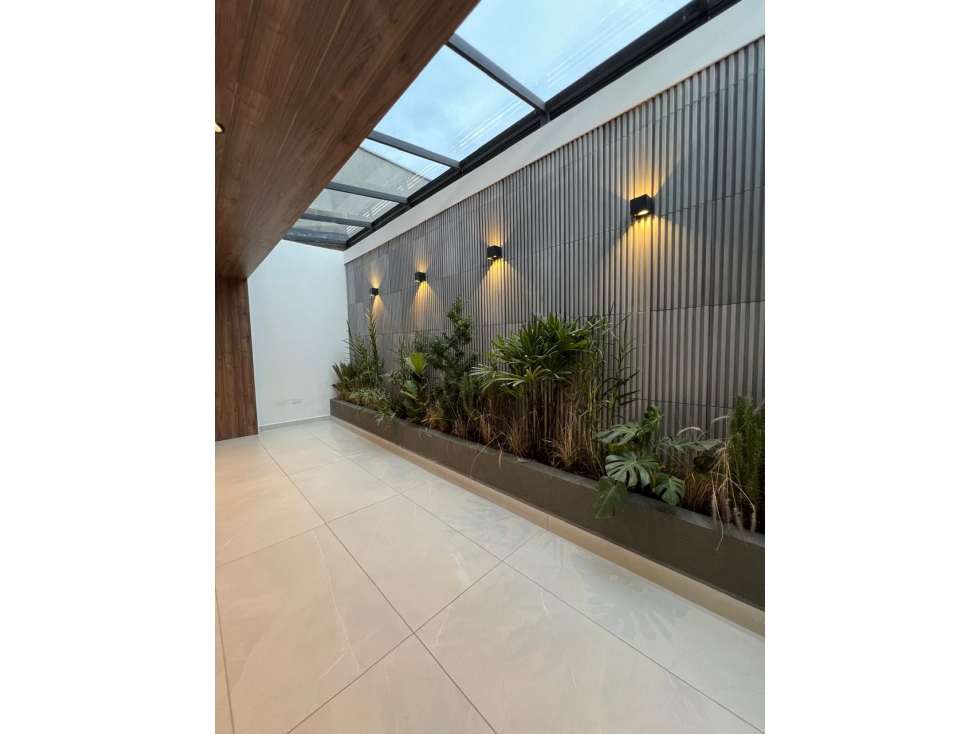 Venta de casa de 3 niveles en Barro Blanco unidad abierta — foto 3
