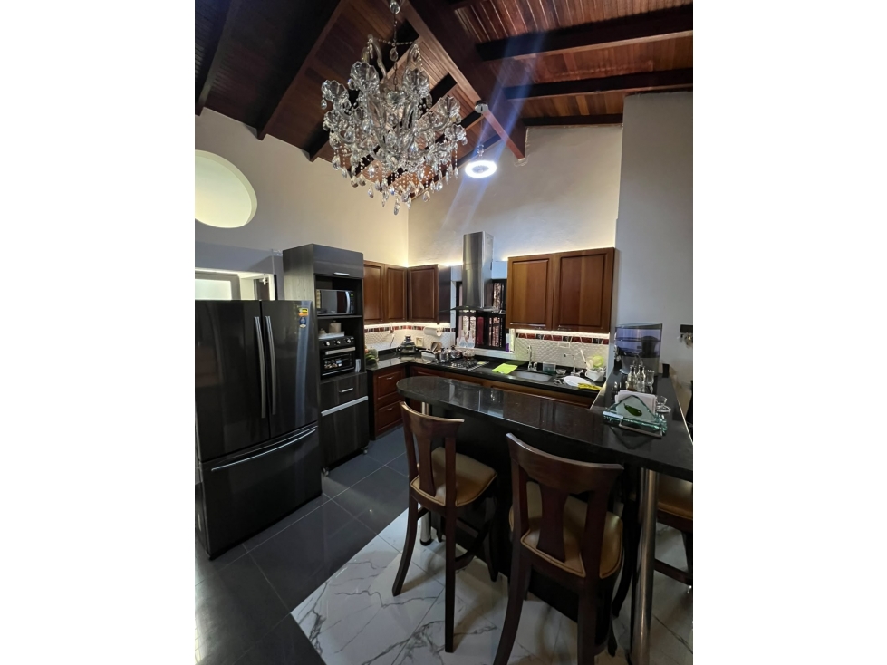VENTA CASA PARTE BAJA CALASAZ SEGUNDO PISO CON COLEGA — foto 2