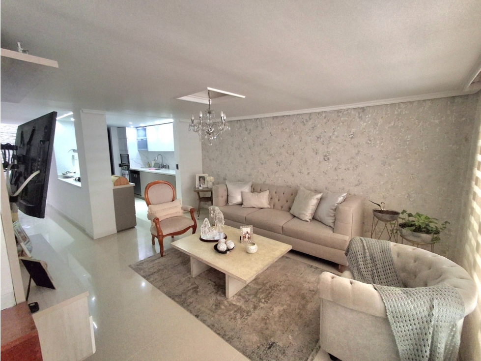 Venta de linda casa en unidad cerrada la Mota — foto 5