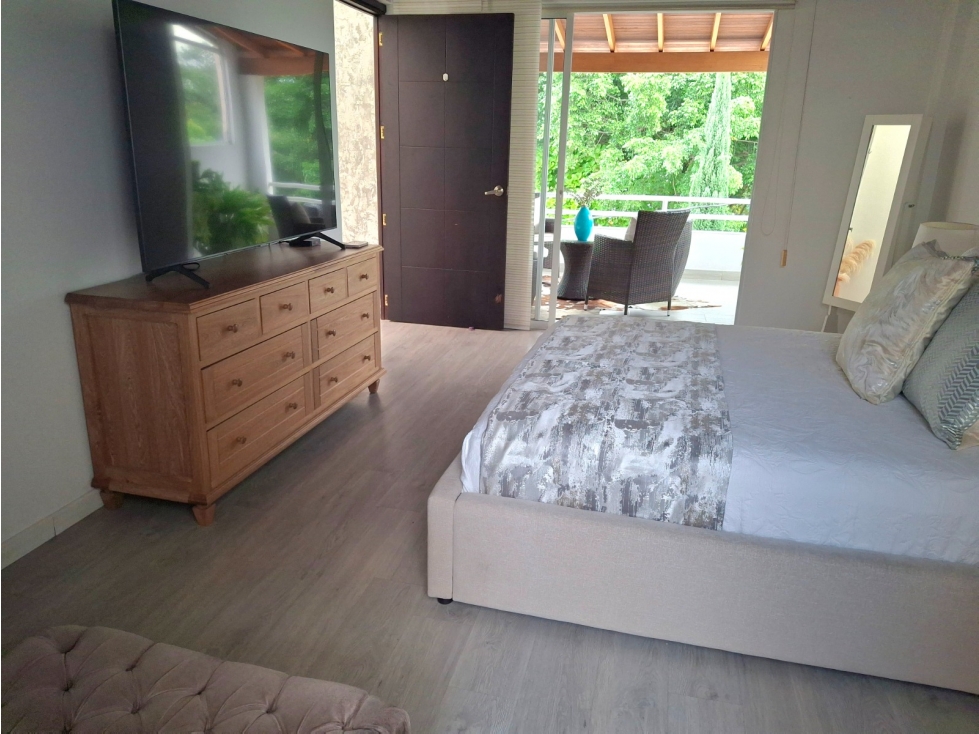 Venta de linda casa en unidad cerrada la Mota — foto 6