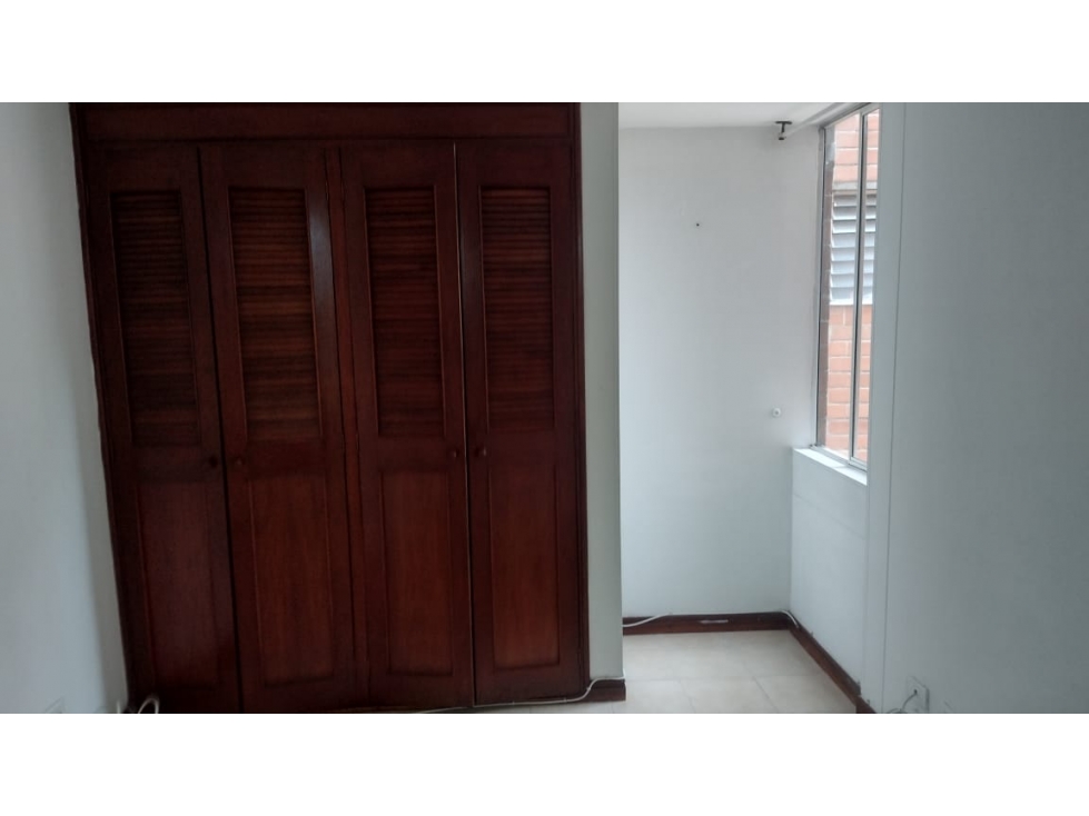 Venta de apartamento en la Almería, pago solo contado — foto 4