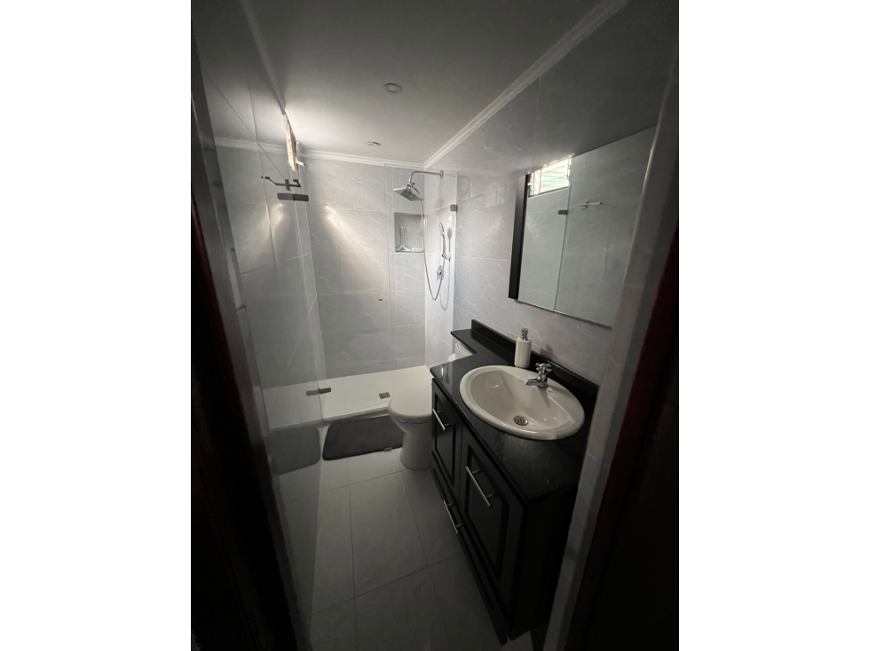VENTA CASA PARTE BAJA CALASAZ SEGUNDO PISO CON COLEGA — foto 5