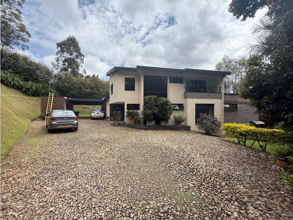 VENDO CASA CAMPESTRE EN UNIDAD CERRADA VIA SAN ANTONIO - LA CEJA