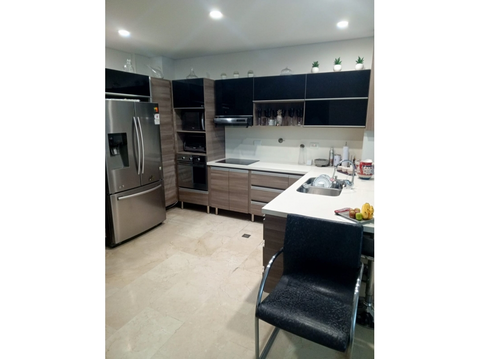 VENDO HERMOSO APARTAMENTO EN SABANETA SECTOR LAS LOMITAS — foto 4