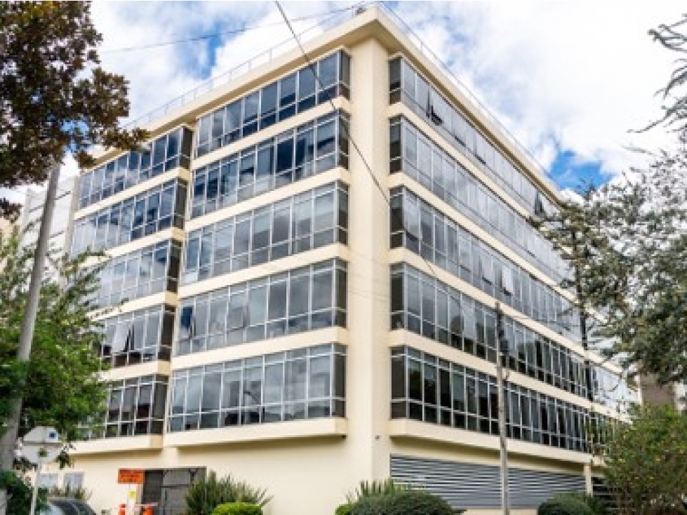 OFICINA EN VENTA Y ARRIENDO CALLE 97 CON 12 838 M2 UN PISO