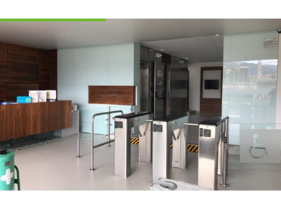 OFICINA ARRIENDO 440 M2 CALLE 100 ENTRE CRA 7 Y 9 OPCIÓN DE AMOBLAR