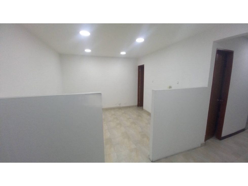 OFICINA 100 M2 CALLE 72 CON 11 $5.000.000 CON ADMON QUINTO PISO EX — foto 6