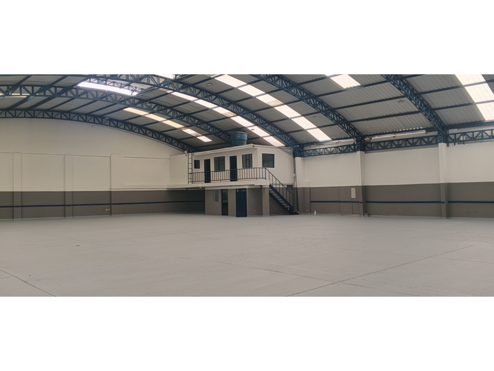 BODEGA 1.200 M2 GAITAN SECTOR CALLE 80 CARRERA 30, 35 KVA — foto 2