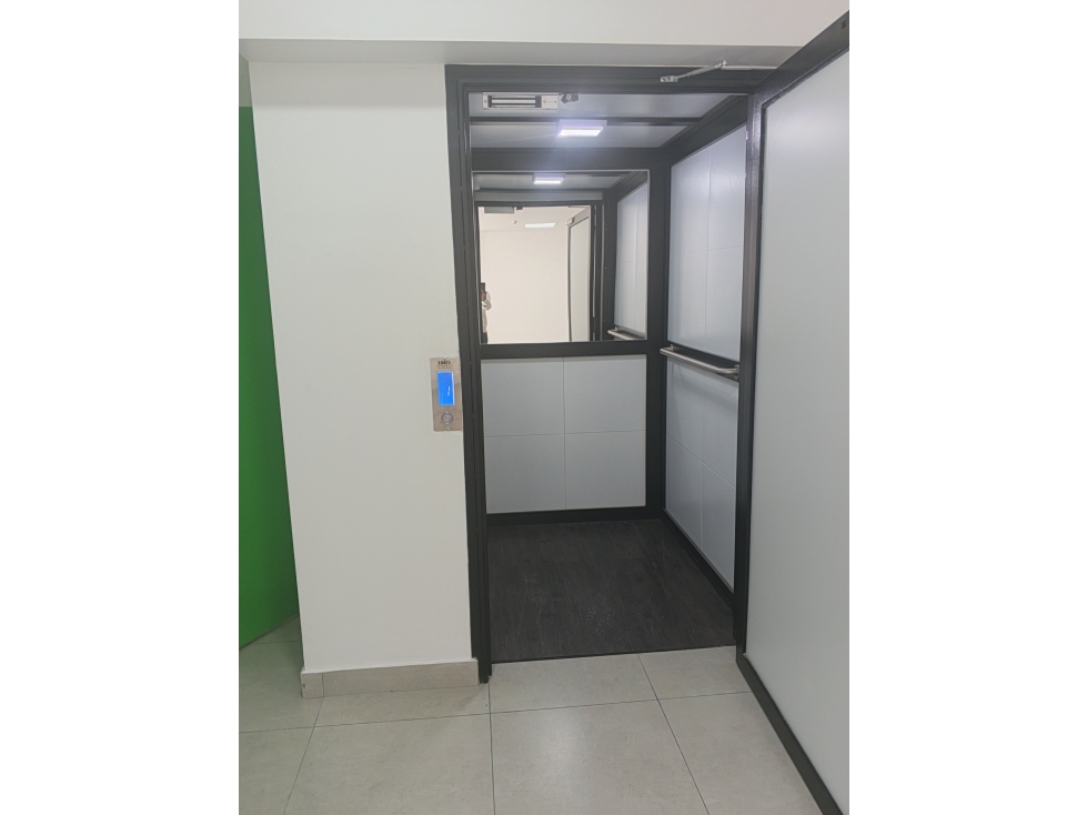 LOCAL COMERCIAL TOBERIN CALLE 161 CON 19 480 M2 $21.000.000 + IVA — foto 5
