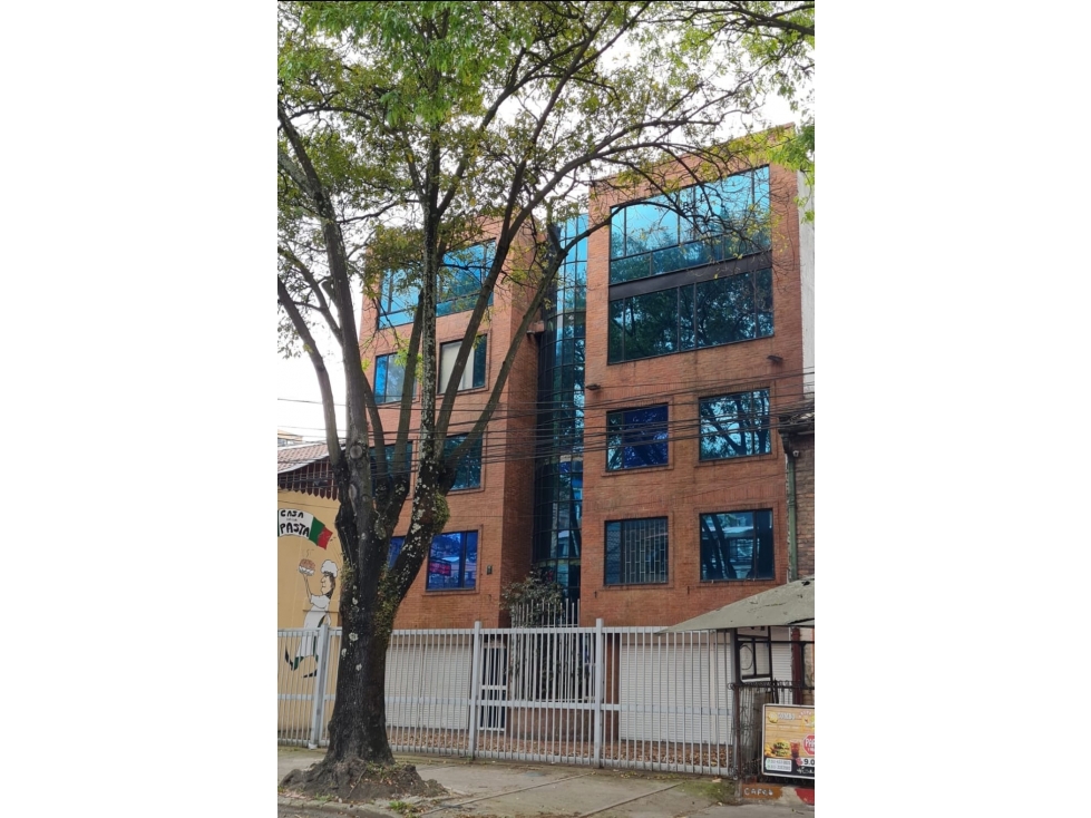 EDIFICIO EN VENTA / ARRIENDO 720 M2 TEUSAQUILLO