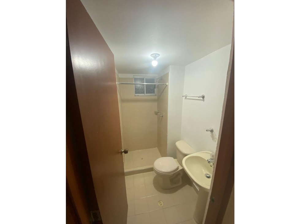 APARTAMENTO EN VENTA PRIMERO DE MAYO — foto 2