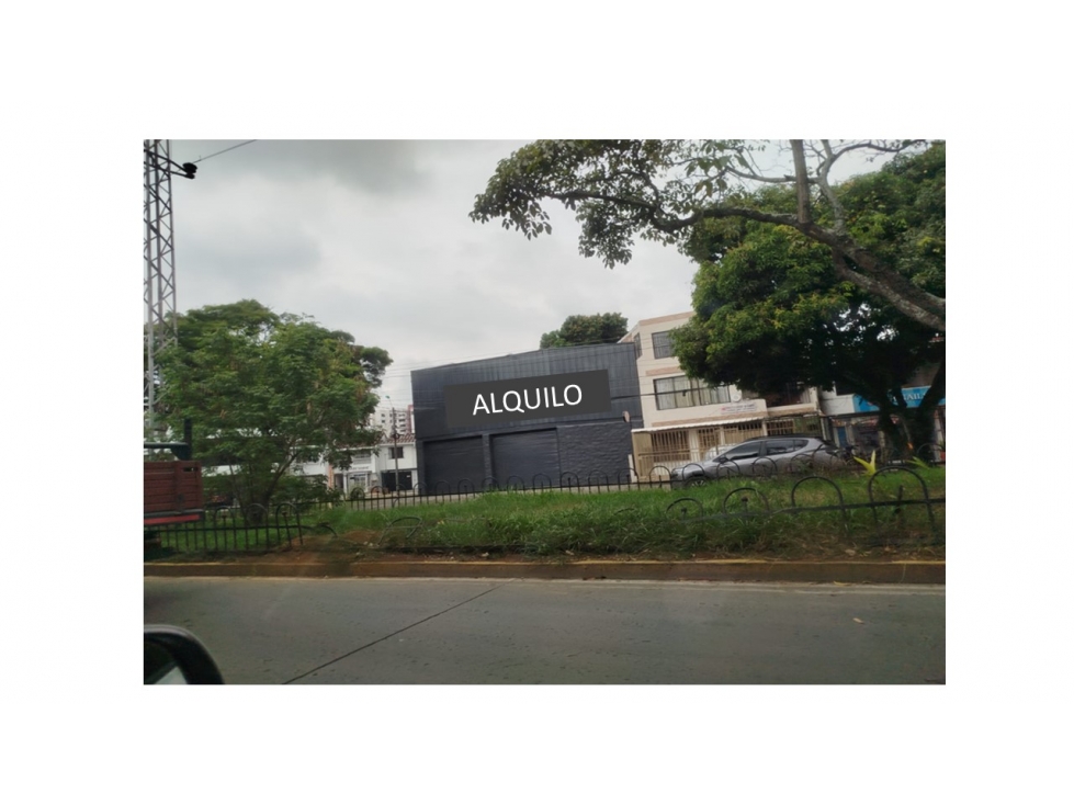 ALQUILO LOCAL TEQUENDAMA CALI