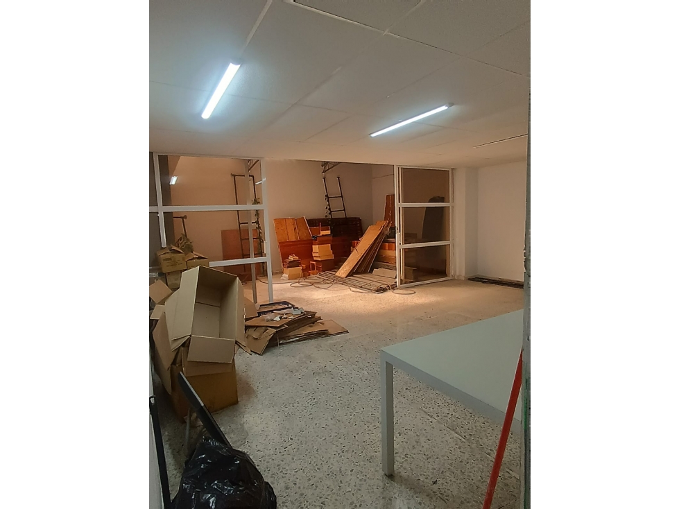 ALQUILO LOCAL SAN VICENTE — foto 4