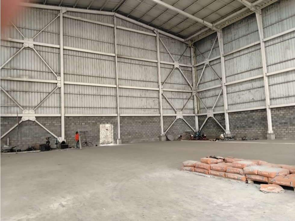 ALQUILO BODEGA SAMECO - 4
