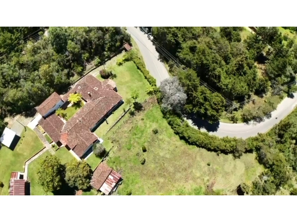 Finca con pesebrera y lote para desarrollo Rionegro Sector Sajonia — foto 6