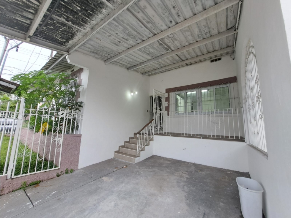 ALQUILER CASA COMERCIAL EN EL DORADO MB