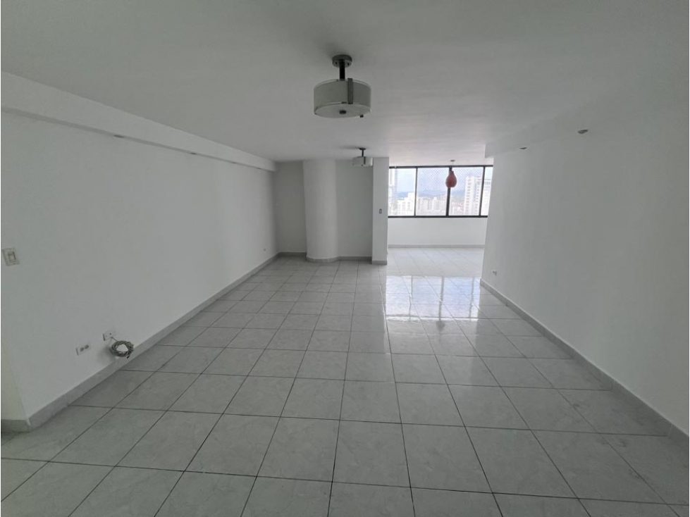 VENTA APARTAMENTO EN BELLA VISTA NEGOCIABLE OPORTUNIDAD