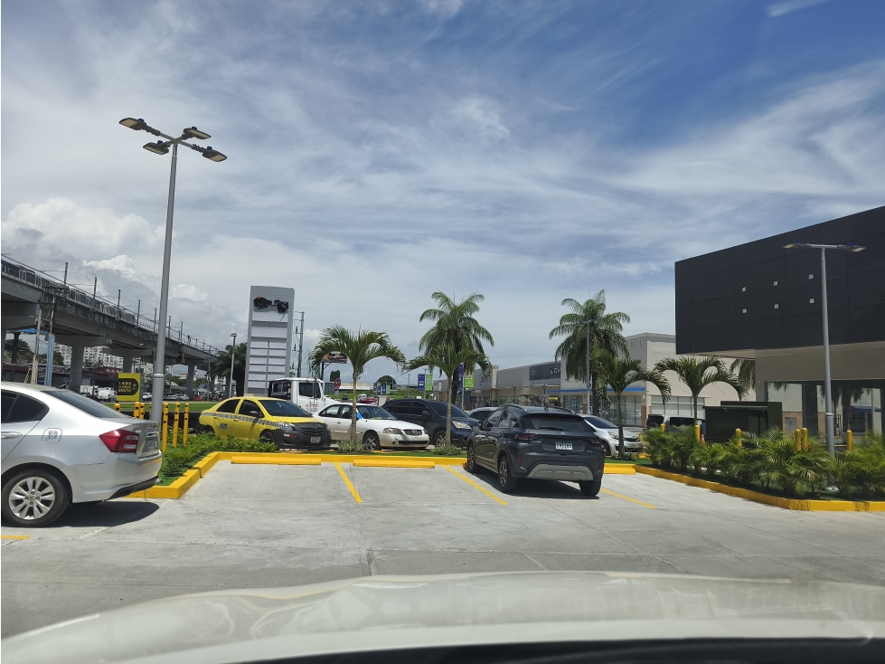 LOCAL COMERCIAL CITY PLAZA EL CRISOL PLANTA BAJA PT — foto 2
