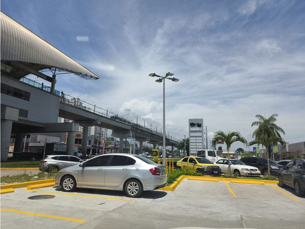 LOCAL COMERCIAL CITY PLAZA EL CRISOL PLANTA BAJA PT — foto 3