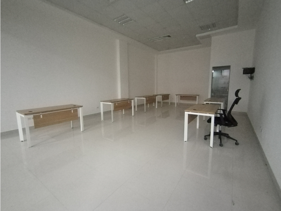 ALQUILER OFICINA AVENIDA BALBOA CP — foto 2