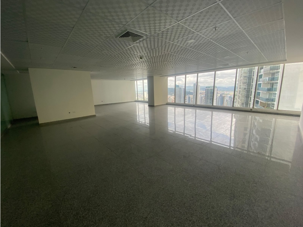 ALQUILER OFICINA AMPLIA SIN DIVISIONES AVENIDA BALBOA TORRE BICSA — foto 2