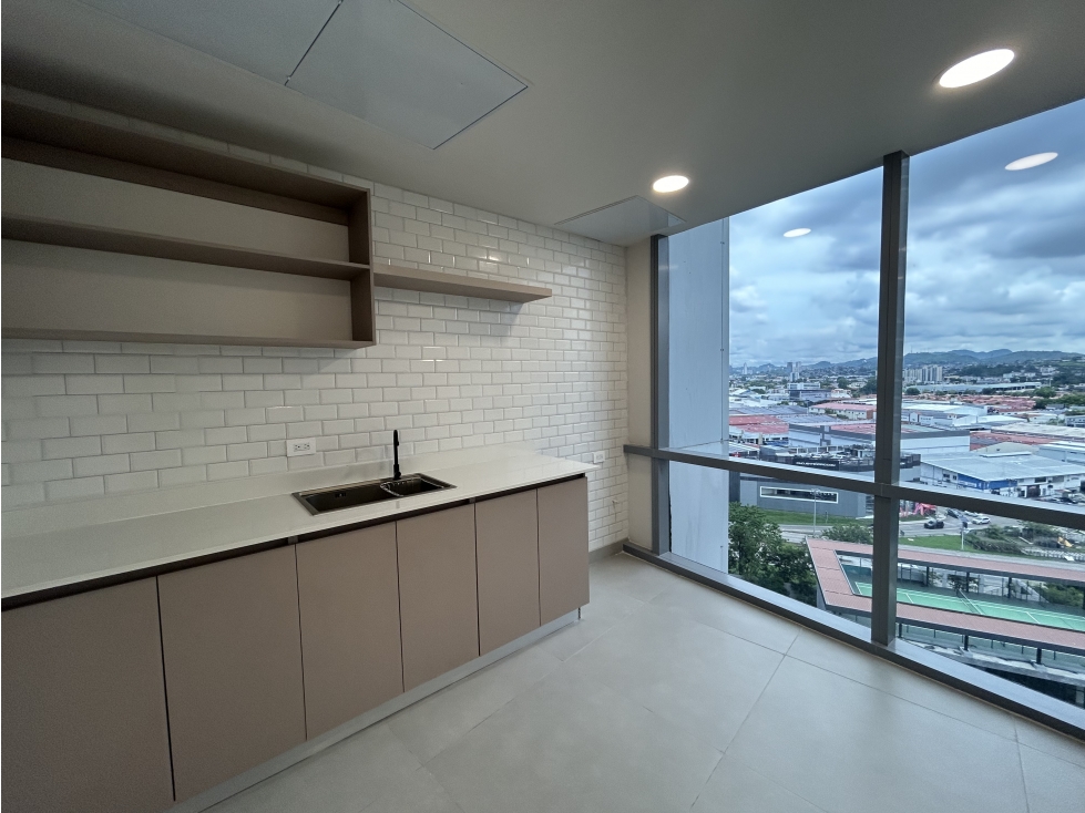 ALQUILER OFICINA EN COSTA DEL ESTE 108 m2 FINANCIAL PARK AMOBLADA PT — foto 6