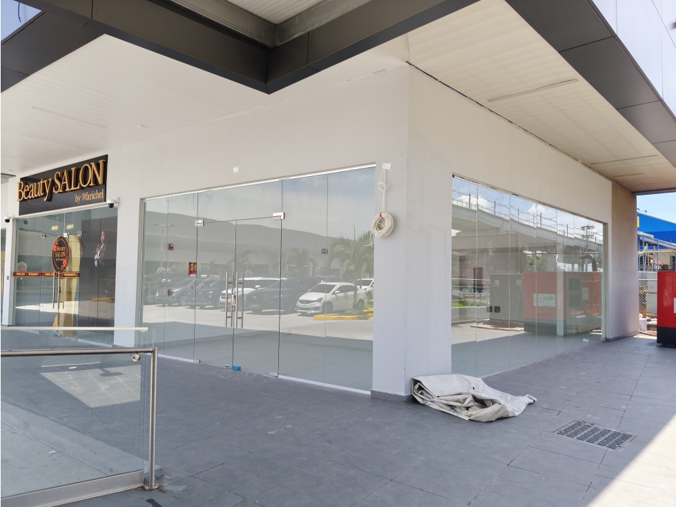LOCAL COMERCIAL CITY PLAZA EL CRISOL PLANTA BAJA CON TERRAZA PT