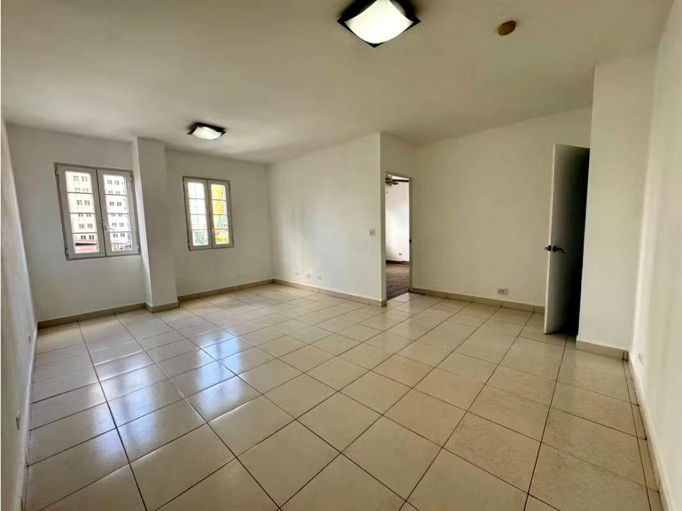 VENTA DE APARTAMENTO EN PH TORRE CAPRI SAN FRANCISCO