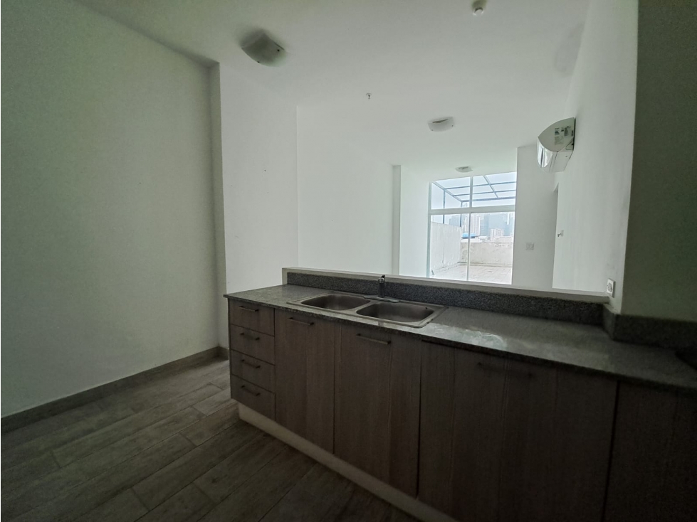 APARTAMENTO EN VENTA EN CARRASQUILLA PH METROPOLITAN PARK — foto 4